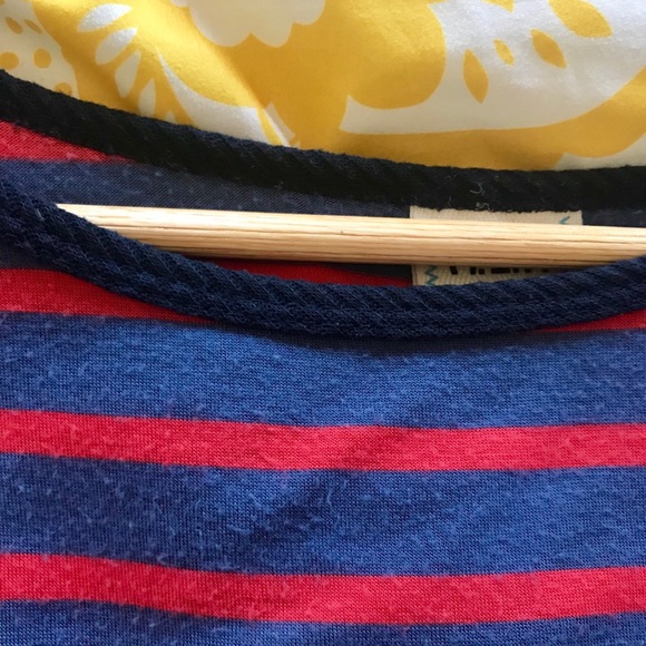 Blue and red 3/4 sleeve T-shirt - Picture 3 of 3